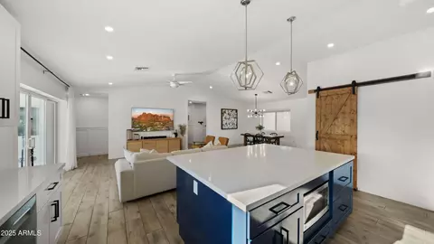 4810 N 31st Pl, Phoenix, AZ 85016 photo 5