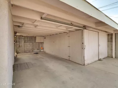Exterior - 733 E Hatcher Rd, Phoenix, AZ 85020 photo 12 of 14
