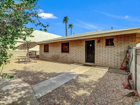 Exterior - 733 E Hatcher Rd, Phoenix, AZ 85020 photo 3 of 14