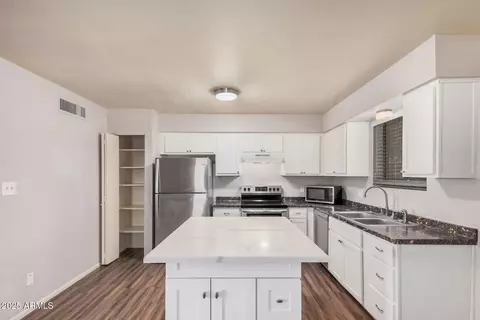 Kitchen - 1314 N 105th Pl, Mesa, AZ 85207 photo 1 of 2