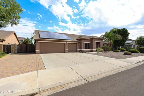8642 W Salter Dr, Peoria, AZ 85382