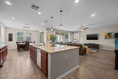 Kitchen - 10510 E Sheffield Dr, Mesa, AZ 85212 photo 5 of 5