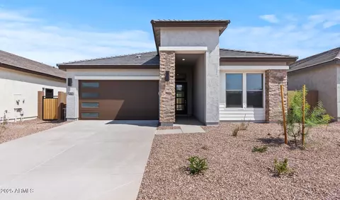 450 E Aurora Dr, San Tan Valley, AZ 85140