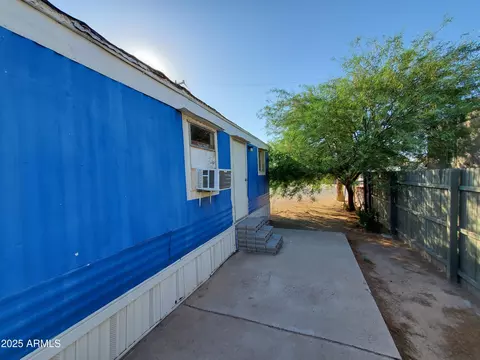 610 W Frontier St #33, Eloy, AZ 85131