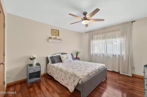 Bedroom - 2513 E Manhatton Dr, Tempe, AZ 85282 photo 1 of 5