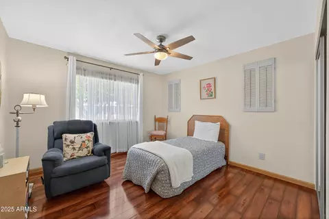 Bedroom - 2513 E Manhatton Dr, Tempe, AZ 85282 photo 4 of 5