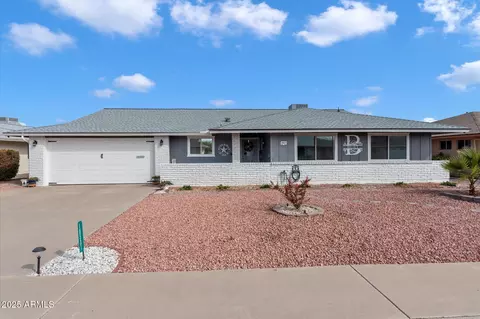 10531 W Prairie Hills Cir, Sun City, AZ 85351