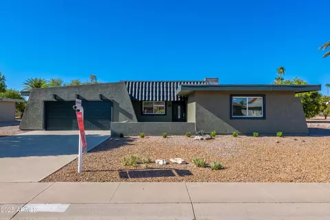 10606 W Willowbrook Dr, Sun City, AZ 85373