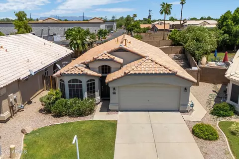 153 S Garnet Rd, Gilbert, AZ 85296
