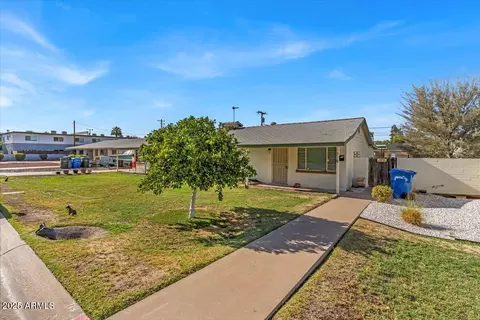 Exterior - 719-733 E Marlette Ave, Phoenix, AZ 85014 photo 1 of 4