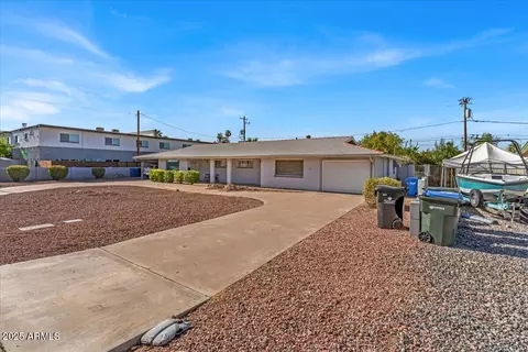 Exterior - 719-733 E Marlette Ave, Phoenix, AZ 85014 photo 2 of 4