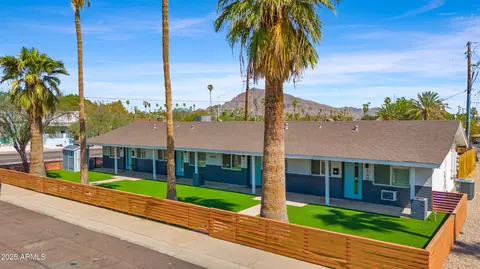 6802 E Pinchot Ave, Scottsdale, AZ 85251