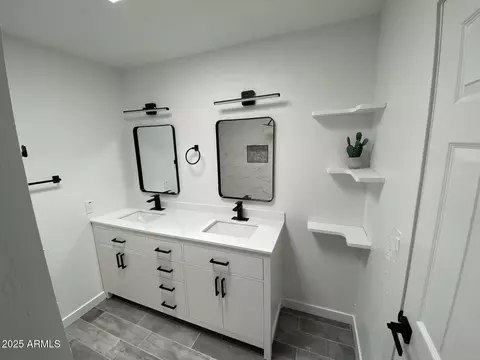 851 E Michelle Dr, Phoenix, AZ 85022 photo 23
