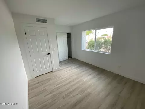 851 E Michelle Dr, Phoenix, AZ 85022 photo 18