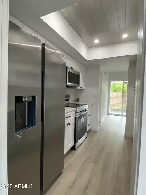 851 E Michelle Dr, Phoenix, AZ 85022 photo 14