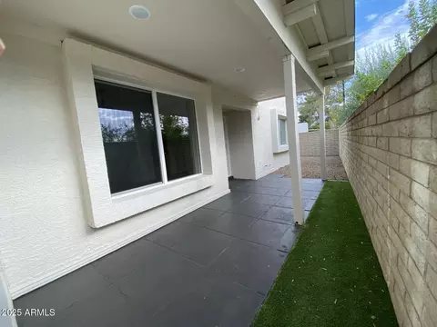851 E Michelle Dr, Phoenix, AZ 85022 photo 4
