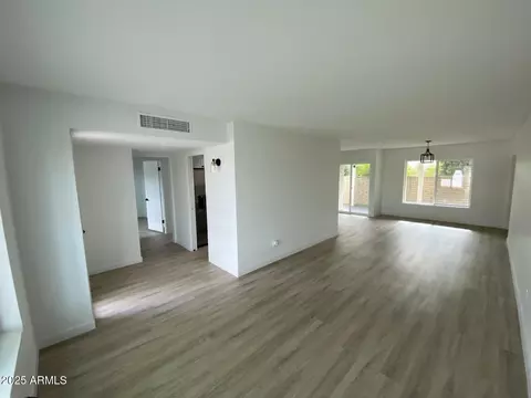 851 E Michelle Dr, Phoenix, AZ 85022 photo 12