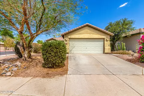 105 N 123rd Dr, Avondale, AZ 85323