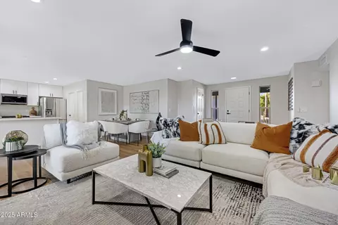 Living - 815 E Paradise Ln, Phoenix, AZ 85022 photo 3 of 3