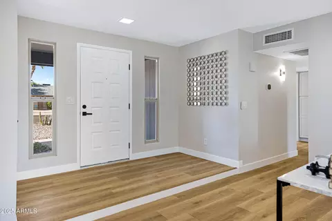 Entry Way - 815 E Paradise Ln, Phoenix, AZ 85022 photo 1 of 2