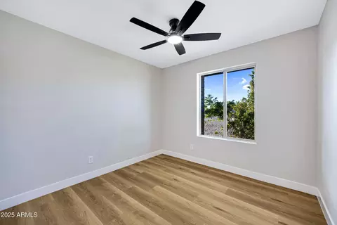Other - 815 E Paradise Ln, Phoenix, AZ 85022 photo 3 of 7
