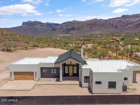 3505 S Kings Ranch Ct, Gold Canyon, AZ 85118