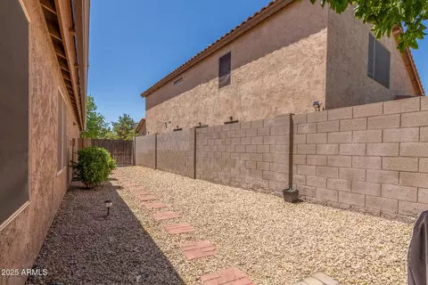 Exterior - 846 W Windhaven Ave, Gilbert, AZ 85233 photo 8 of 9