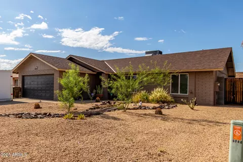 6744 W Cameron Dr, Peoria, AZ 85345