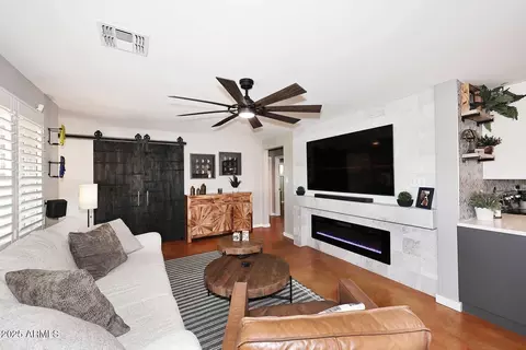Living - 1310 W Pasadena Ave, Phoenix, AZ 85013 photo 2 of 5