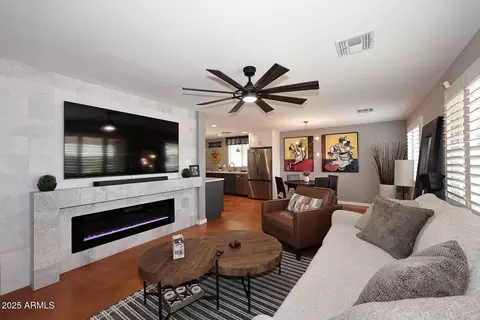 Living - 1310 W Pasadena Ave, Phoenix, AZ 85013 photo 4 of 5