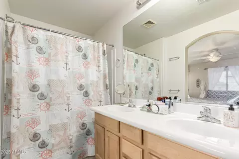 Bath - 4670 E Redfield Rd, Gilbert, AZ 85234 photo 3 of 4