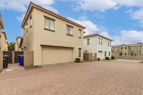 Exterior - 4670 E Redfield Rd, Gilbert, AZ 85234 photo 2 of 3