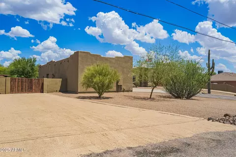Exterior - 39507 N 3rd Ave, Phoenix, AZ 85086 photo 17 of 18