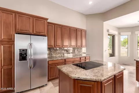 Kitchen - 39507 N 3rd Ave, Phoenix, AZ 85086 photo 3 of 3