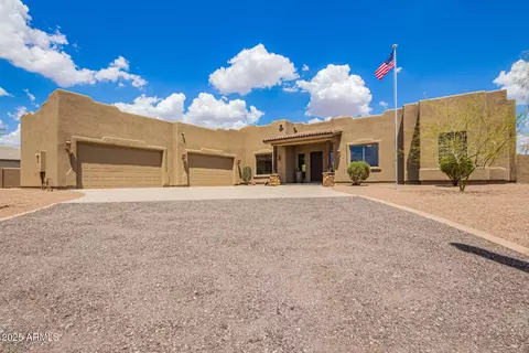 Exterior - 39507 N 3rd Ave, Phoenix, AZ 85086 photo 4 of 18