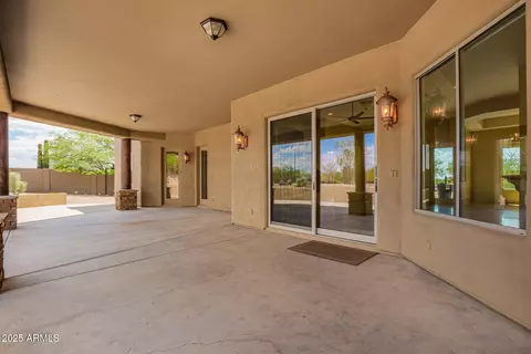 Exterior - 39507 N 3rd Ave, Phoenix, AZ 85086 photo 6 of 18