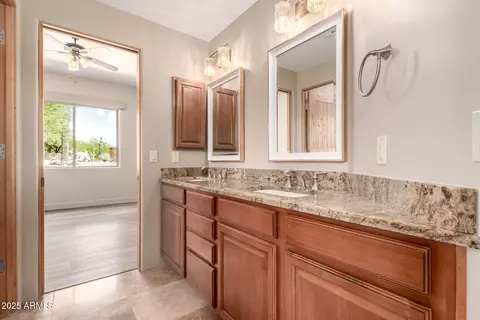 Bath - 39507 N 3rd Ave, Phoenix, AZ 85086 photo 6 of 7