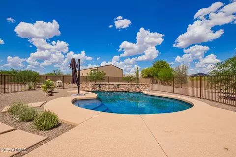 Exterior - 39507 N 3rd Ave, Phoenix, AZ 85086 photo 10 of 18