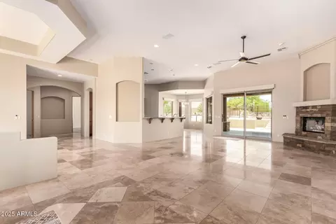 Living - 39507 N 3rd Ave, Phoenix, AZ 85086 photo 1 of 7