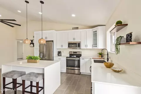 Kitchen - 6413 E Ingram St, Mesa, AZ 85205 photo 2 of 3