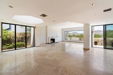 Living - 5964 N Echo Canyon Dr, Phoenix, AZ 85018 photo 1 of 11