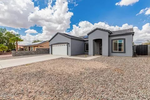 10260 W Concordia Dr, Arizona City, AZ 85123