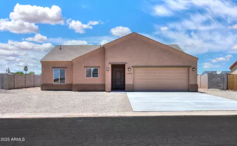 13562 S Huntington Rd, Arizona City, AZ 85123