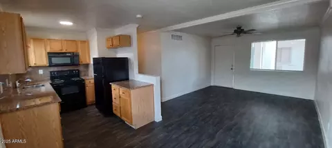 Living - 4401 N 12th St #112, Phoenix, AZ 85014 photo 2 of 2