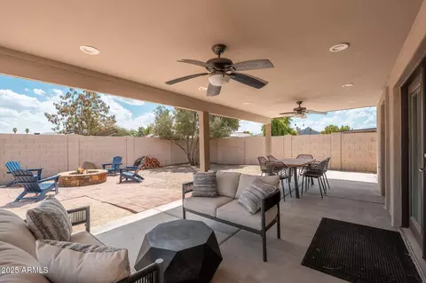 Exterior - 3543 E Gelding Dr, Phoenix, AZ 85032 photo 6 of 17