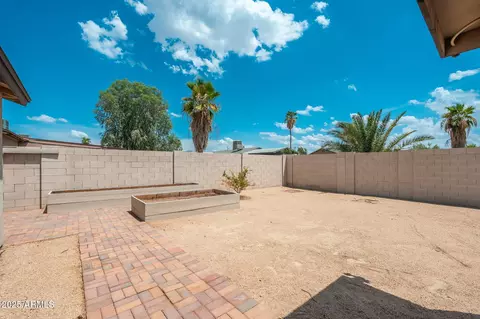 Exterior - 3543 E Gelding Dr, Phoenix, AZ 85032 photo 12 of 17