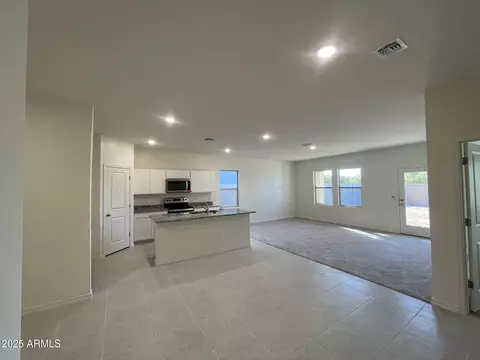 5642 E Iris Dr, Florence, AZ 85132 photo 10