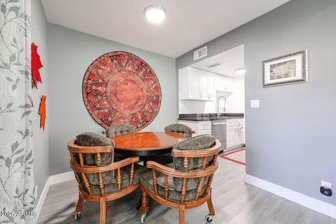 Dining - 1225 E Lawrence Ln, Phoenix, AZ 85020 photo 1 of 1