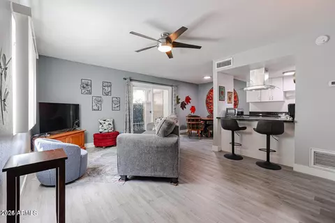 1225 E Lawrence Ln, Phoenix, AZ 85020
