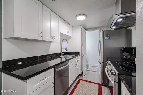 Kitchen - 1225 E Lawrence Ln, Phoenix, AZ 85020 photo 1 of 2